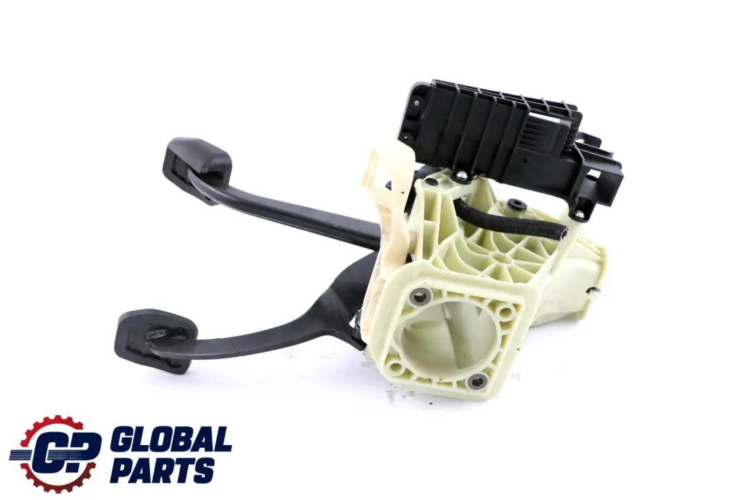 Brake Clutch Pedal Assembly 3531 to BMW 5 Series F10 F11 LCI Manual with Part number 6789744 BMW 5 Series F10 F11 LCI Manual Brake Clutch Pedal Assembly 3531 - SKU rhd-6789744 - Part number 6789744