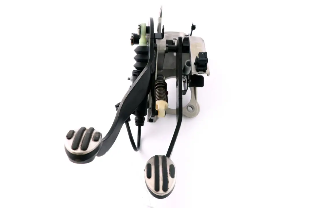 Pedal Assembly Brake Pedal Return Spring to BMW Mini Cooper R55 R56 R60 with Part number 6795832 BMW Mini Cooper R55 R56 R60 Pedal Assembly Brake Pedal Return Spring - SKU rhd-6795832 - Part number 6795832