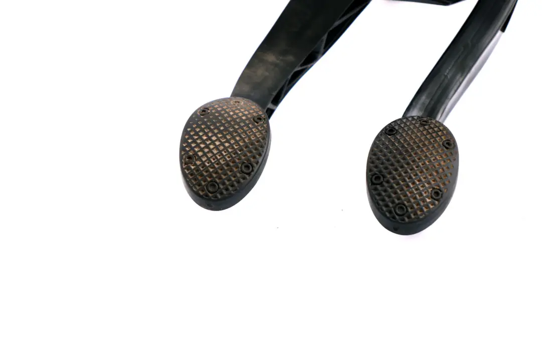 Brake Clutch Pedal Set Complete Assembly to Mini Cooper F55 F56 F57 with Part number 3414593 Mini Cooper F55 F56 F57 Brake Clutch Pedal Set Complete Assembly - SKU rhd-6854630 - Part number 3414593