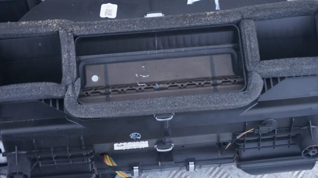 BMW Z4 Series E85 Heater Radiator Matrix Unit Complete - SKU rhd-6915197 - Part number 64116915197