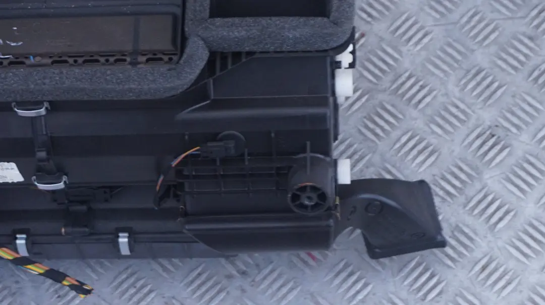 Heater Radiator Matrix Unit Complete to BMW Z4 Series E85 with Part number 64116915197 BMW Z4 Series E85 Heater Radiator Matrix Unit Complete - SKU rhd-6915197 - Part number 64116915197