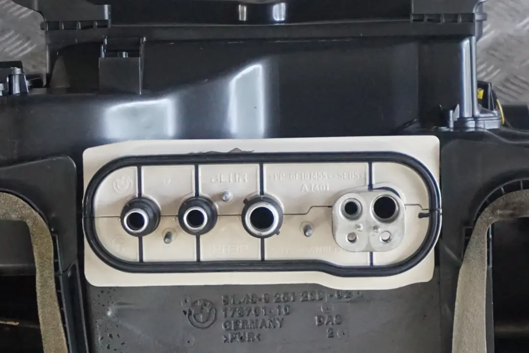 Complete Heater A/C Air Conditioning Matrix Behr to BMW 7 Series E65 E66 E67 with Part number 6918875 BMW 7 Series E65 E66 E67 Complete Heater A/C Air Conditioning Matrix Behr - SKU rhd-6918875 - Part number 6918875