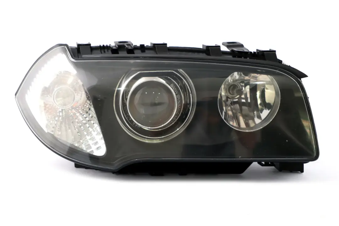 Bi-Xenon Headlight Lamp Front Right O/S 6923862 to BMW X3 Series E83 with Part number 3418392 BMW X3 Series E83 Bi-Xenon Headlight Lamp Front Right O/S 6923862 - SKU rhd-6923862 - Part number 3418392