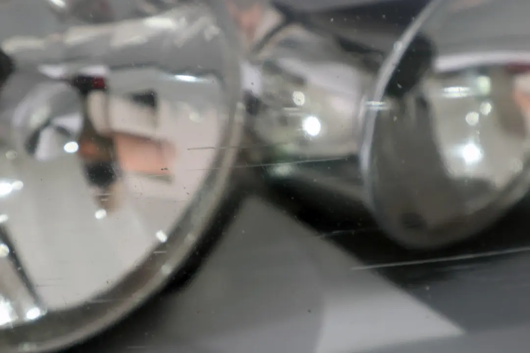 Driver Side Headlight Headlamp Lamp Right Front O/S to BMW 1 SERIES 7 E87 with Part number 6924488 BMW 1 SERIES 7 E87 Driver Side Headlight Headlamp Lamp Right Front O/S - SKU rhd-6924488-7 - Part number 6924488