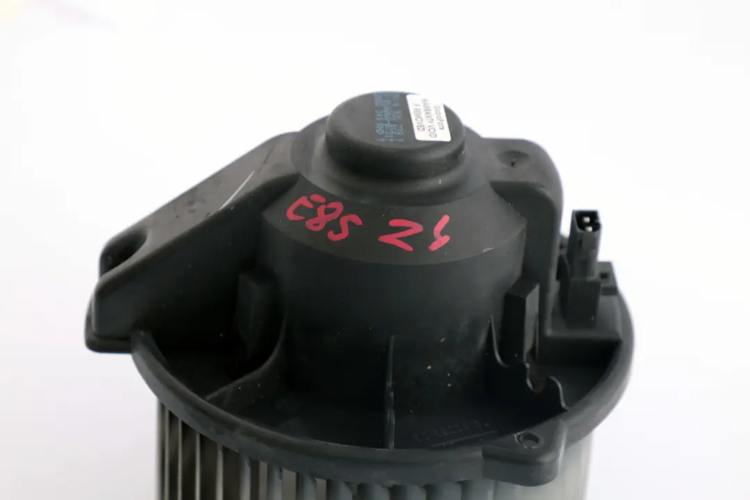 Heater Fan Blower Unit Motor Fan 6926239 to BMW Z4 Series E85 E86 with Part number 6927599 BMW Z4 Series E85 E86 Heater Fan Blower Unit Motor Fan 6926239 - SKU rhd-6927599 - Part number 6927599
