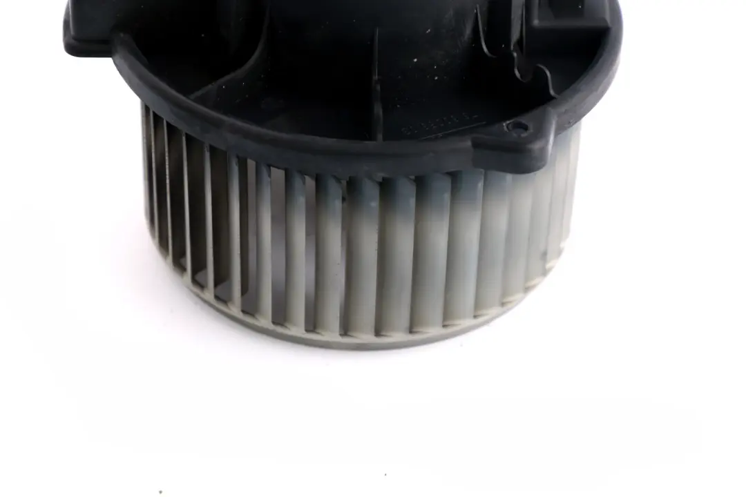 Heater Fan Blower Unit Motor Fan 6926239 to BMW Z4 Series E85 E86 with Part number 6927599 BMW Z4 Series E85 E86 Heater Fan Blower Unit Motor Fan 6926239 - SKU rhd-6927599 - Part number 6927599