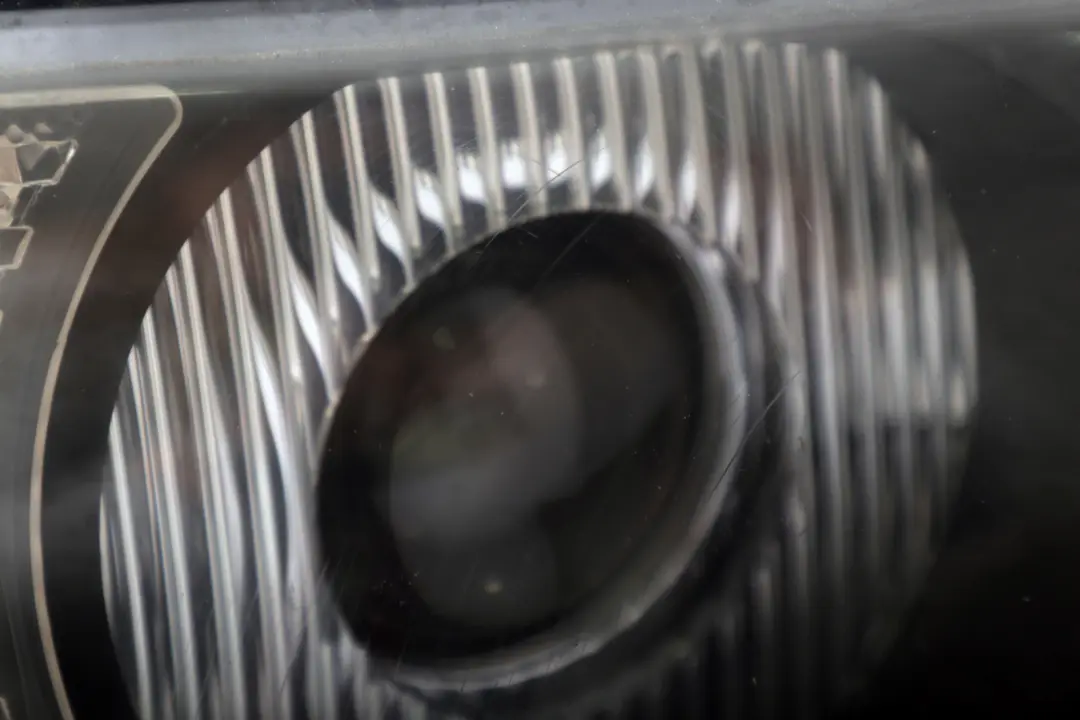 Front Headlight Headlamp Xenon Right O/S to BMW X5 SERIES 4 E53 with Part number 6930238 BMW X5 SERIES 4 E53 Front Headlight Headlamp Xenon Right O/S - SKU rhd-6930238-4 - Part number 6930238