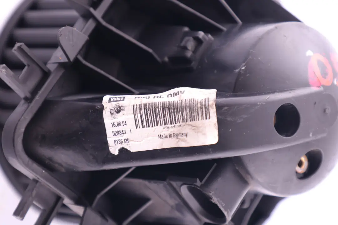 Con Heater Blower Fan Motor (2-PIN) to BMW MINI Cooper One R50 R52 R53 Air with Part number 67326935372 BMW MINI Cooper One R50 R52 R53 Air Con Heater Blower Fan Motor (2-PIN) - SKU rhd-6935372 - Part number 67326935372