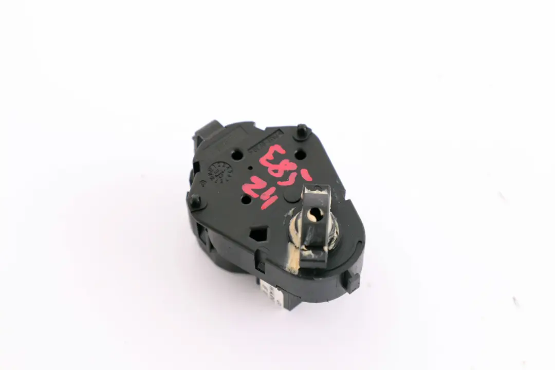 Heater Actuator Positioning Drive Vent Flap Defrost to BMW Z4 Series E85 E86 with Part number 6936717 BMW Z4 Series E85 E86 Heater Actuator Positioning Drive Vent Flap Defrost - SKU rhd-6936717 - Part number 6936717