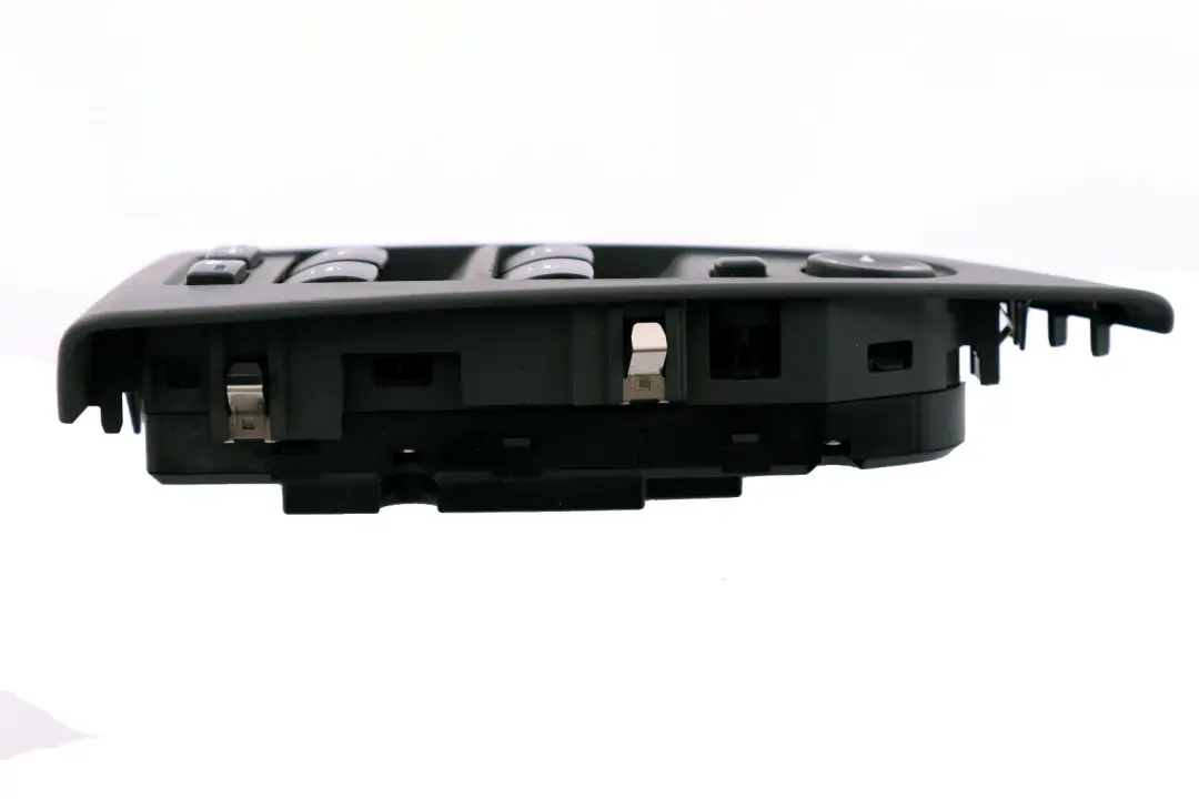 £BMW 6 Series E64 Cover Switch Window Lifter Driver's Side Right O/S to with Part number 6939132 £BMW 6 Series E64 Cover Switch Window Lifter Driver's Side Right O/S - SKU rhd-6939132 - Part number 6939132