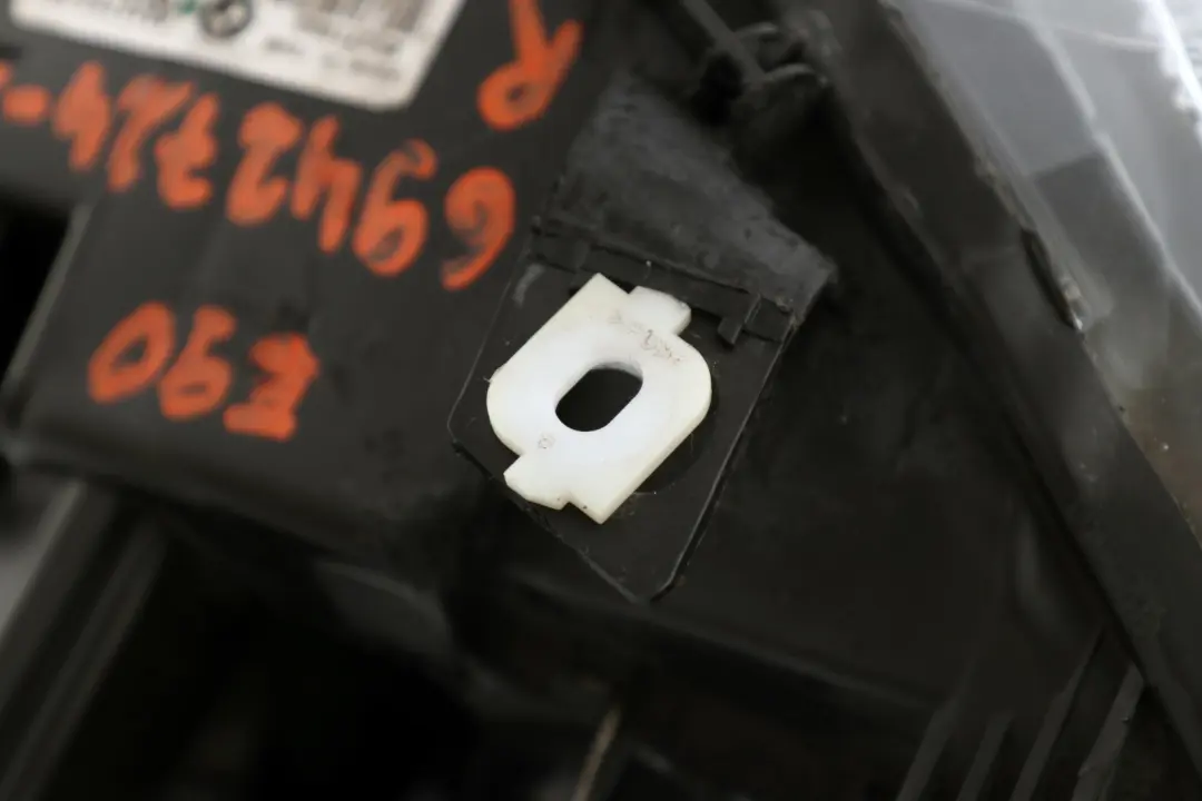 Headlight Lamp Right Driver Side O/S to BMW 3 Series E90 E91 with Part number 6942724 BMW 3 Series E90 E91 Headlight Lamp Right Driver Side O/S - SKU rhd-6942724-5 - Part number 6942724