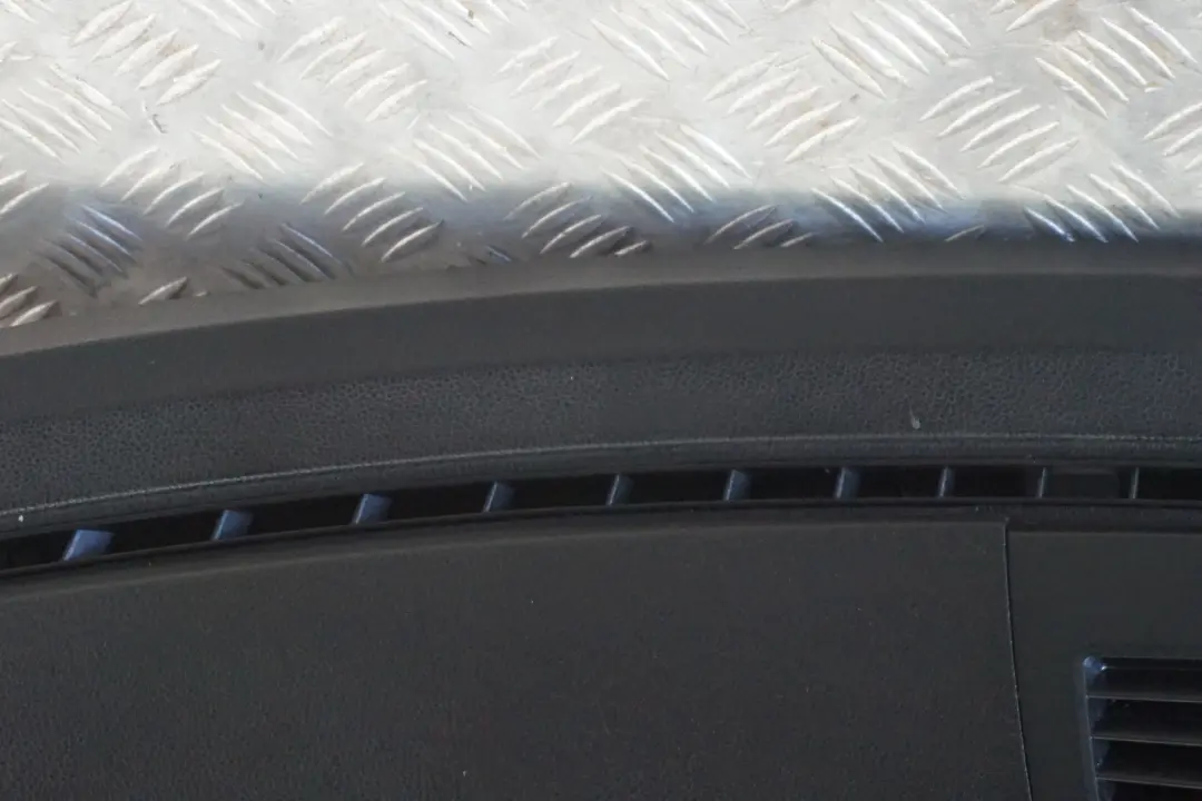 Dashboard Dash Instrument Panel Single Scoop Cream Beige to BMW 3 Series E92 E93 with Part number 6957227 BMW 3 Series E92 E93 Dashboard Dash Instrument Panel Single Scoop Cream Beige - SKU rhd-6957227 - Part number 6957227