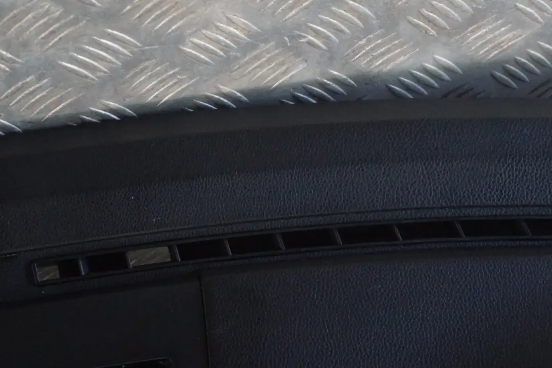 Dashboard Dash Instrument Panel Single Scoop Cream Beige to BMW 3 Series E92 E93 with Part number 6957227 BMW 3 Series E92 E93 Dashboard Dash Instrument Panel Single Scoop Cream Beige - SKU rhd-6957227 - Part number 6957227