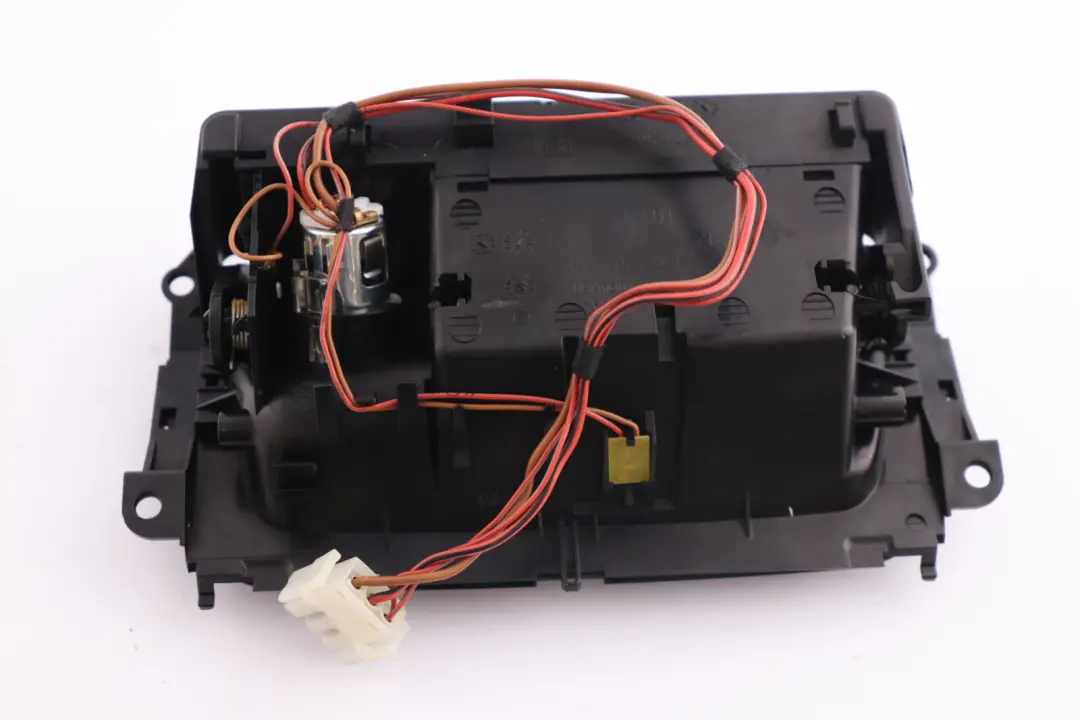 Ashtray Centre Console Titan 90 Silver to BMW 3 Series 10 E90 E91 with Part number 6970136 BMW 3 Series 10 E90 E91 Ashtray Centre Console Titan 90 Silver - SKU rhd-6970136-10 - Part number 6970136