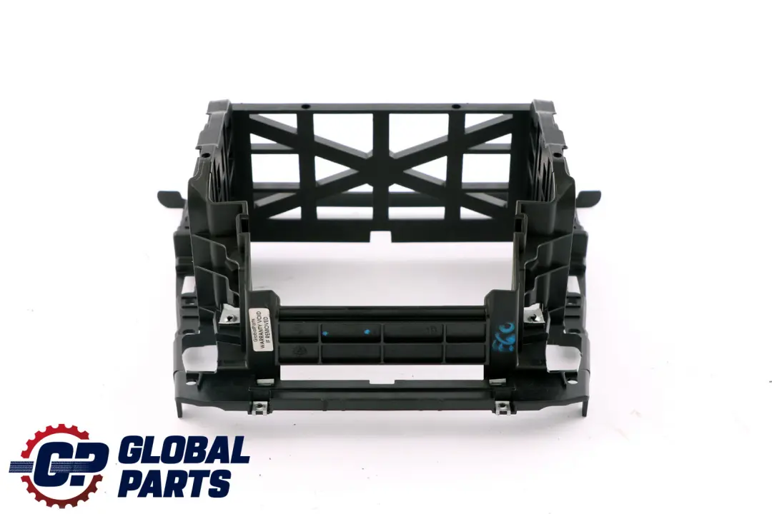 Tableau de Bord Panneau Navigation Carrier pour BMW E60 E61 LCI à propos du numéro de pièce 6976403 BMW E60 E61 LCI Tableau de Bord Panneau Navigation Carrier - SKU rhd-6976403 - Numéro de pièce 6976403