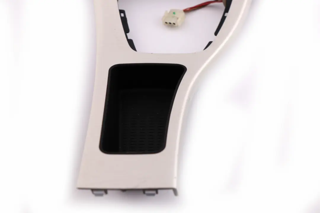 Ashtray Centre Console Cover Brushed Aluminium Silver to BMW 3 Series 2 E90 E91 with Part number 6982447 BMW 3 Series 2 E90 E91 Ashtray Centre Console Cover Brushed Aluminium Silver - SKU rhd-6982447-2 - Part number 6982447