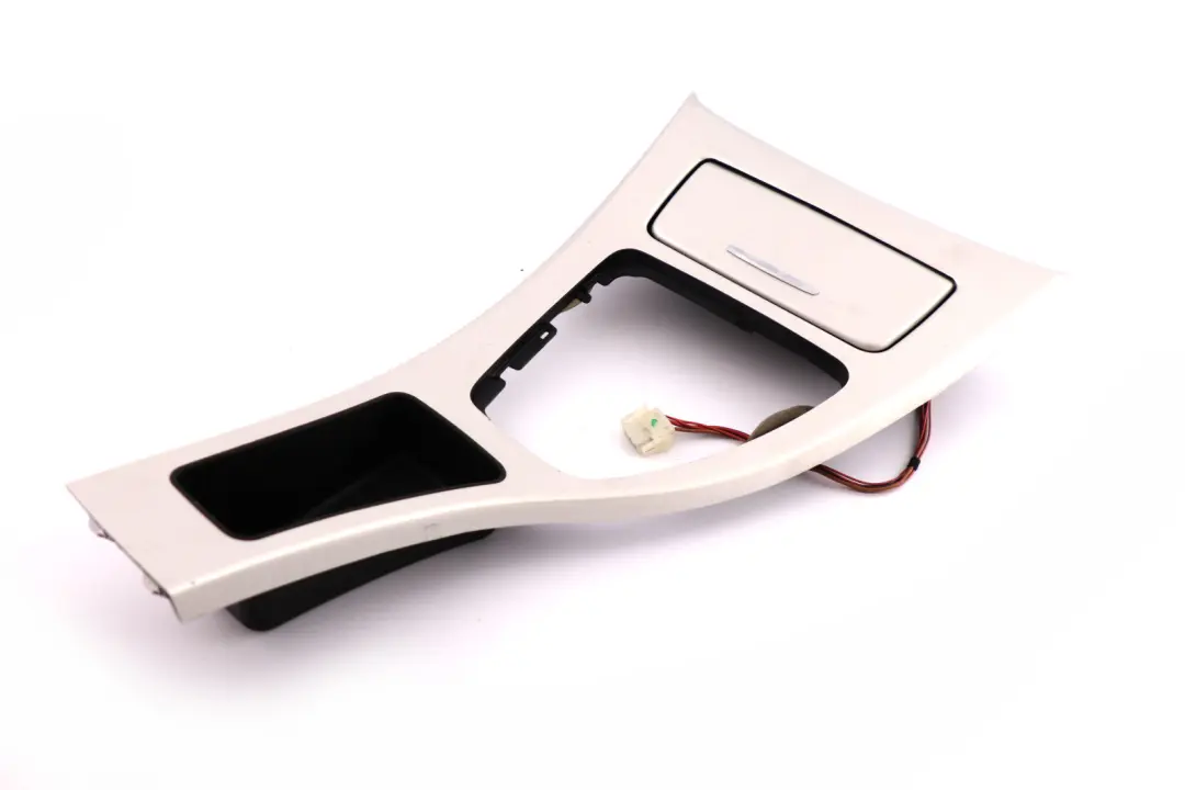 Ashtray Centre Console Cover Brushed Aluminium Silver to BMW 3 Series 2 E90 E91 with Part number 6982447 BMW 3 Series 2 E90 E91 Ashtray Centre Console Cover Brushed Aluminium Silver - SKU rhd-6982447-2 - Part number 6982447