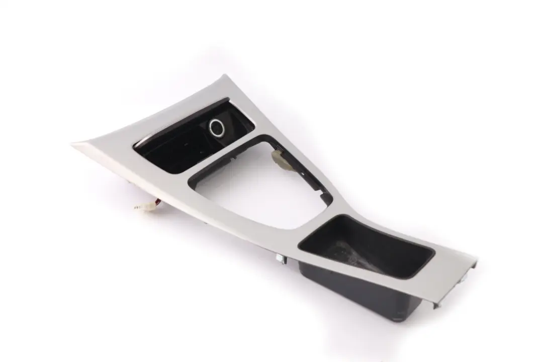 Ashtray Centre Console Cover Brushed Aluminium Silver to BMW 3 Series 3 E90 E91 with Part number 6982447 BMW 3 Series 3 E90 E91 Ashtray Centre Console Cover Brushed Aluminium Silver - SKU rhd-6982447-3 - Part number 6982447