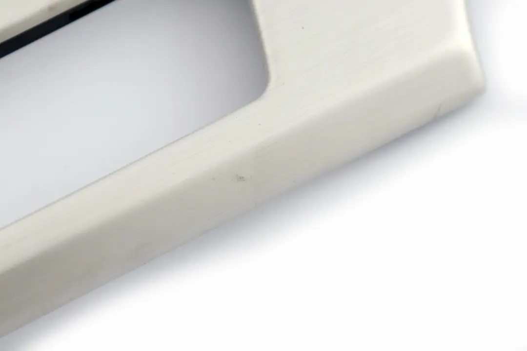 Dashboard Brushed Aluminium Right O/S to BMW 3 Series 7 E90 E91 E92 Cover with Part number 6982456 BMW 3 Series 7 E90 E91 E92 Cover Dashboard Brushed Aluminium Right O/S - SKU rhd-6982456-7 - Part number 6982456