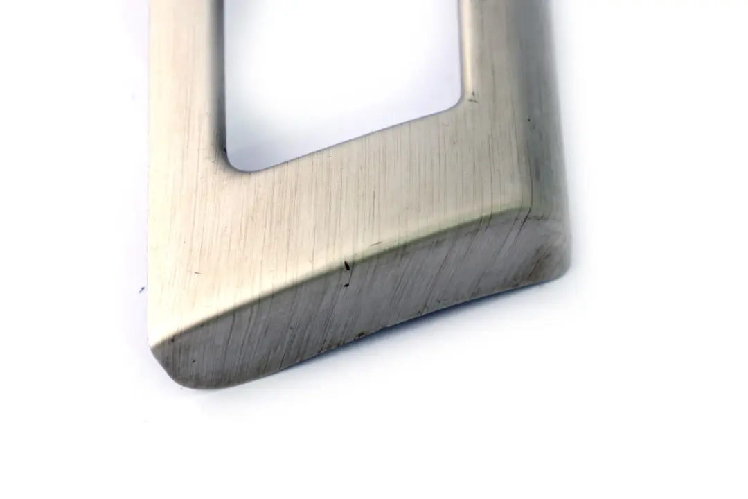 Dashboard Aluminium Silver Right O/S to BMW 3 Series E90 E91 E92 E93 Cover with Part number 6982456 BMW 3 Series E90 E91 E92 E93 Cover Dashboard Aluminium Silver Right O/S - SKU rhd-6982456 - Part number 6982456