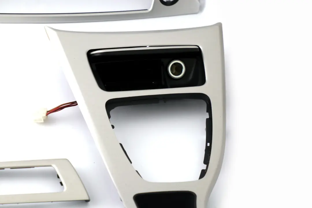 Set Cover Dashboard Dash Trim Strip Brushed Aluminium Silver to BMW 3 Series 7 E90 with Part number 6982458 BMW 3 Series 7 E90 Set Cover Dashboard Dash Trim Strip Brushed Aluminium Silver - SKU rhd-6982458-7 - Part number 6982458