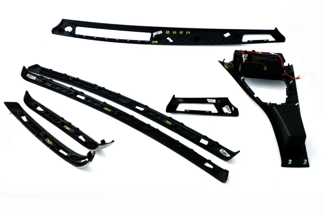 Set Cover Dashboard Dash Trim Strip Brushed Aluminium Silver to BMW 3 Series 7 E90 with Part number 6982458 BMW 3 Series 7 E90 Set Cover Dashboard Dash Trim Strip Brushed Aluminium Silver - SKU rhd-6982458-7 - Part number 6982458