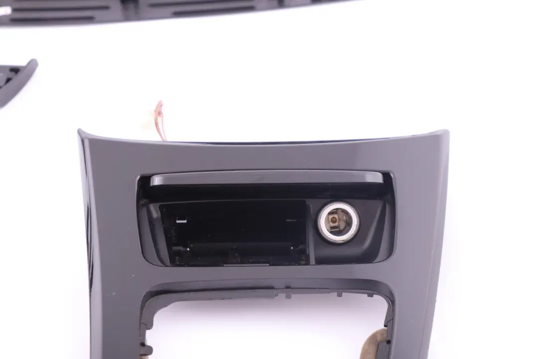 Complete Interior Trim Set Dashboard Diamantschwarz to BMW 3 Series E90 E91 with Part number 6982645 BMW 3 Series E90 E91 Complete Interior Trim Set Dashboard Diamantschwarz - SKU rhd-6982645 - Part number 6982645