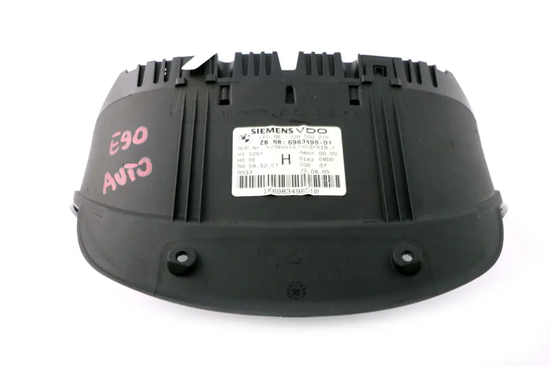 Instrument Speedometer Clocks 6983498 to BMW 3 Series E90 E91 E92 Diesel Automatic with Part number 9166861 BMW 3 Series E90 E91 E92 Diesel Automatic Instrument Speedometer Clocks 6983498 - SKU rhd-6983498 - Part number 9166861