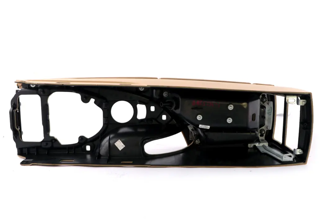 Centre Console Armrest Beige Leather to BMW 5 Series E60 E61 LCI with Part number 7059950 BMW 5 Series E60 E61 LCI Centre Console Armrest Beige Leather - SKU rhd-6985234-1 - Part number 7059950