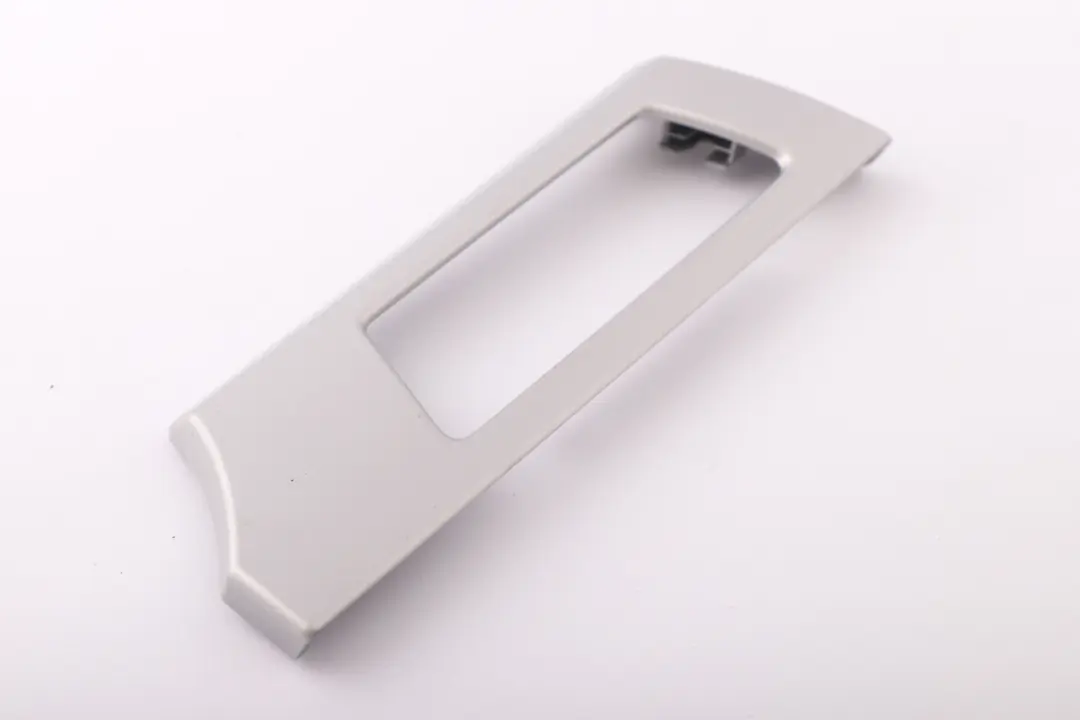 Decorative Strip Dashboard Right O/S Titan Hell to BMW 3 Series E90 LCI E92 with Part number 6985640 BMW 3 Series E90 LCI E92 Decorative Strip Dashboard Right O/S Titan Hell - SKU rhd-6985640 - Part number 6985640