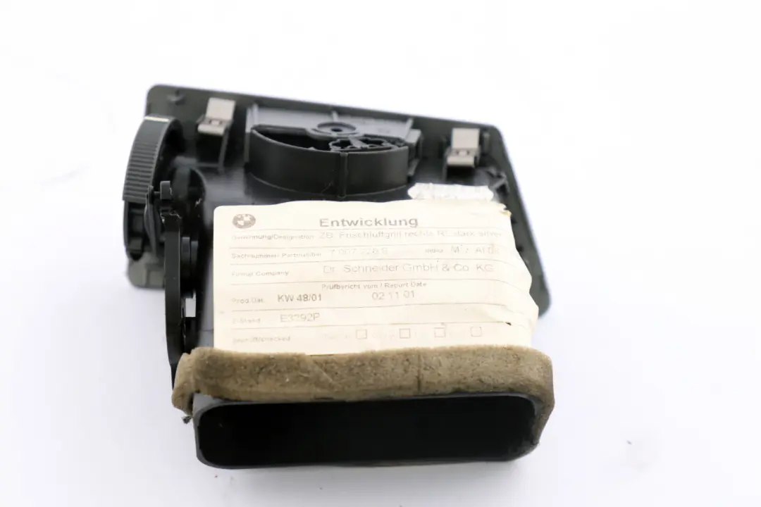 Fresh Air Grille Right O/S Dark Silver to BMW 7 Series E65 E66 E67 Cover with Part number 7007228 BMW 7 Series E65 E66 E67 Cover Fresh Air Grille Right O/S Dark Silver - SKU rhd-7007228 - Part number 7007228