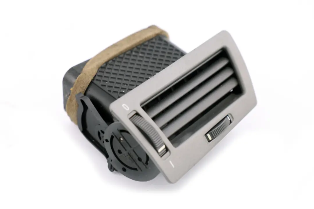 Fresh Air Grille Right O/S Dark Silver to BMW 7 Series E65 E66 E67 Cover with Part number 7007228 BMW 7 Series E65 E66 E67 Cover Fresh Air Grille Right O/S Dark Silver - SKU rhd-7007228 - Part number 7007228