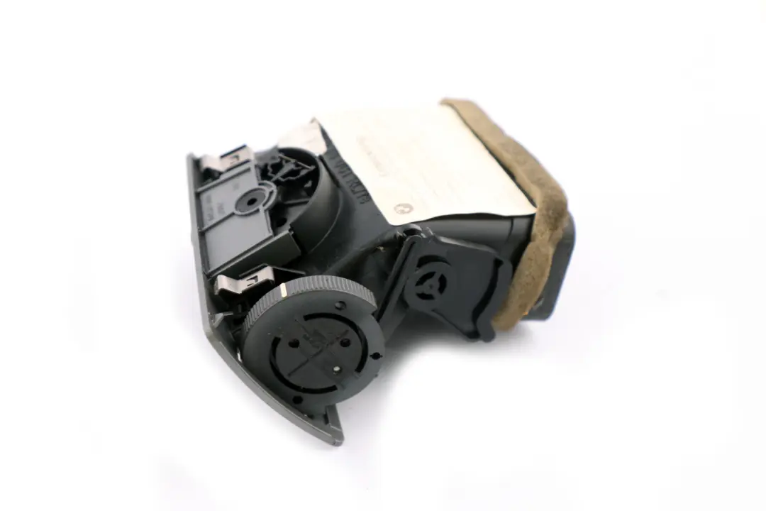 Fresh Air Grille Right O/S Dark Silver to BMW 7 Series E65 E66 E67 Cover with Part number 7007228 BMW 7 Series E65 E66 E67 Cover Fresh Air Grille Right O/S Dark Silver - SKU rhd-7007228 - Part number 7007228