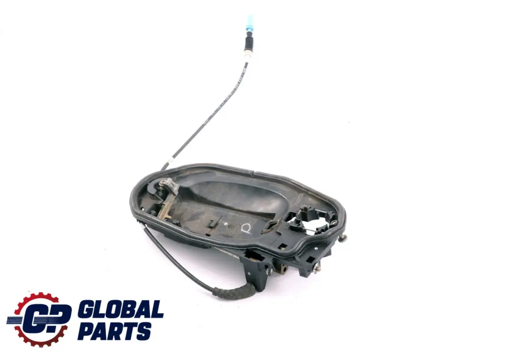 Carrier Outside Door Handle Right O/S Bracket 7008888 to BMW 6 Series E63 E64 with Part number 7268446 BMW 6 Series E63 E64 Carrier Outside Door Handle Right O/S Bracket 7008888 - SKU rhd-7008888 - Part number 7268446