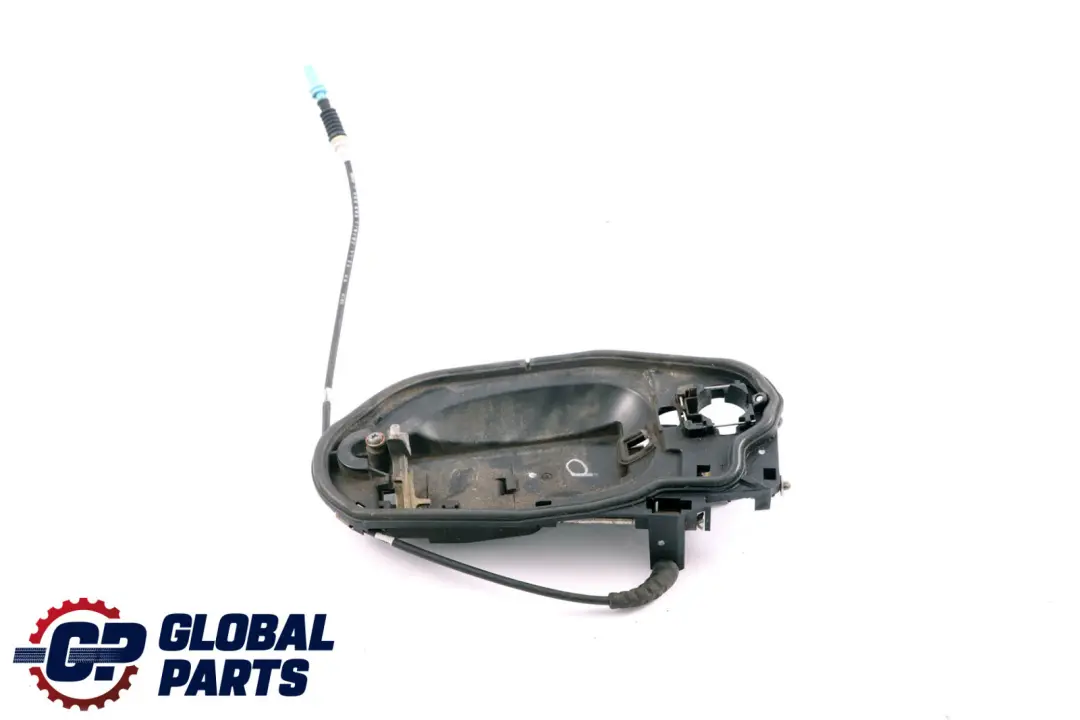 Carrier Outside Door Handle Right O/S Bracket 7008888 to BMW 6 Series E63 E64 with Part number 7268446 BMW 6 Series E63 E64 Carrier Outside Door Handle Right O/S Bracket 7008888 - SKU rhd-7008888 - Part number 7268446