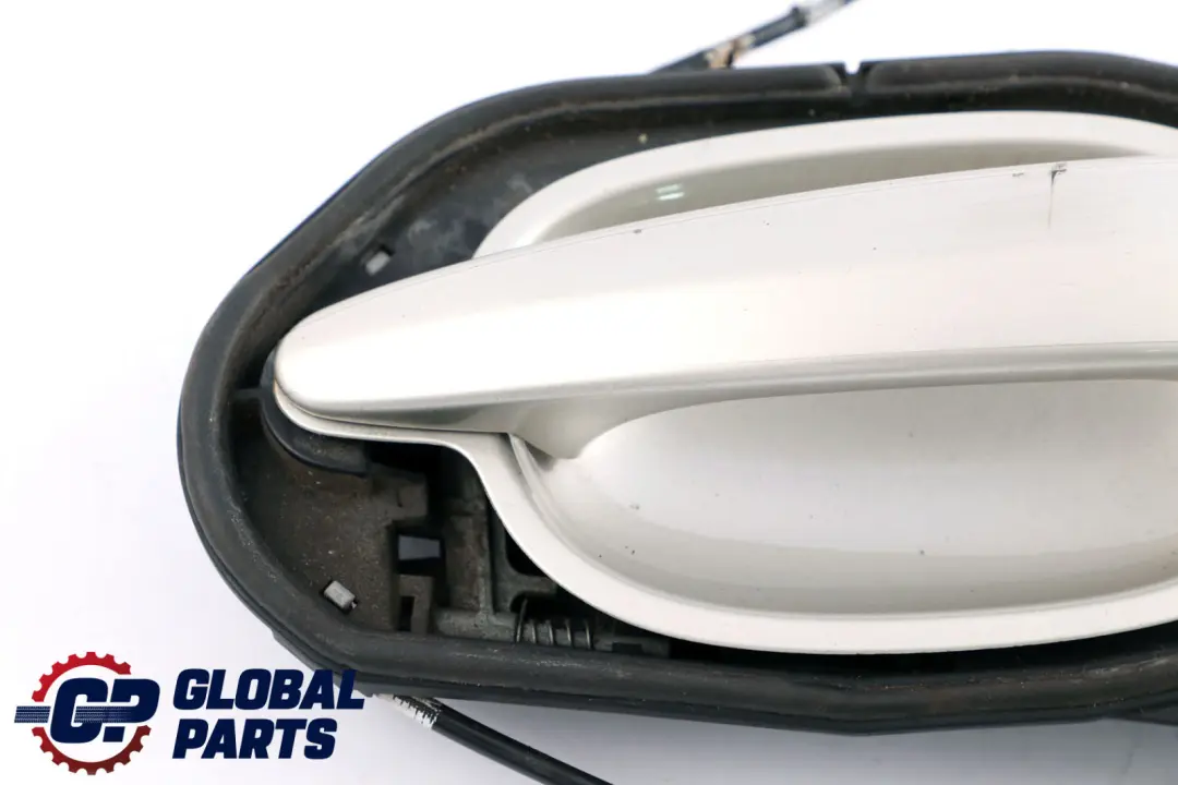Complete Right O/S Grab Handle Door Mineralsilber Silver to BMW 6 Series E63 E64 with Part number 7008893 BMW 6 Series E63 E64 Complete Right O/S Grab Handle Door Mineralsilber Silver - SKU rhd-7008893-MS - Part number 7008893
