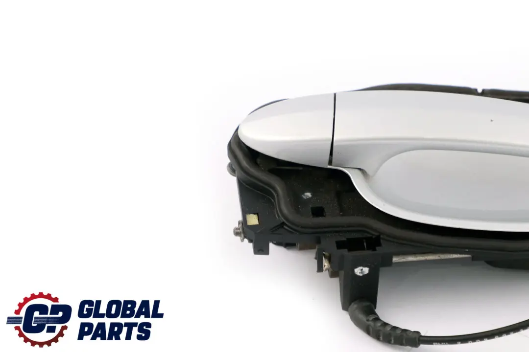 Complete Left N/S Grab Handle Door Titansilber Silver 354 to BMW 6 Series E63 E64 with Part number 7008893 BMW 6 Series E63 E64 Complete Left N/S Grab Handle Door Titansilber Silver 354 - SKU rhd-7008893-TS - Part number 7008893