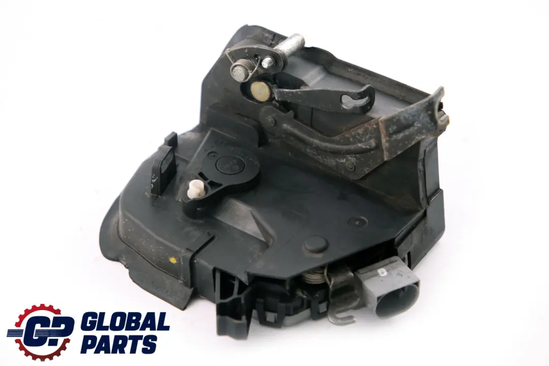 Coupé Door Lock With Motor Actuator Front Left N/S to BMW 3 Series E46 with Part number 7011249 BMW 3 Series E46 Coupé Door Lock With Motor Actuator Front Left N/S - SKU rhd-7011249 - Part number 7011249