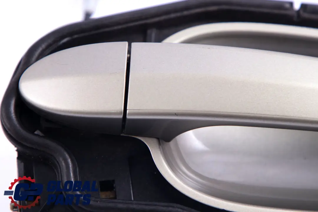 Complete Front Left Grab Handle N/S Olivin Metallic 349 to BMW 5 Series E60 E61 with Part number 7034469 BMW 5 Series E60 E61 Complete Front Left Grab Handle N/S Olivin Metallic 349 - SKU rhd-7034469-OLI - Part number 7034469