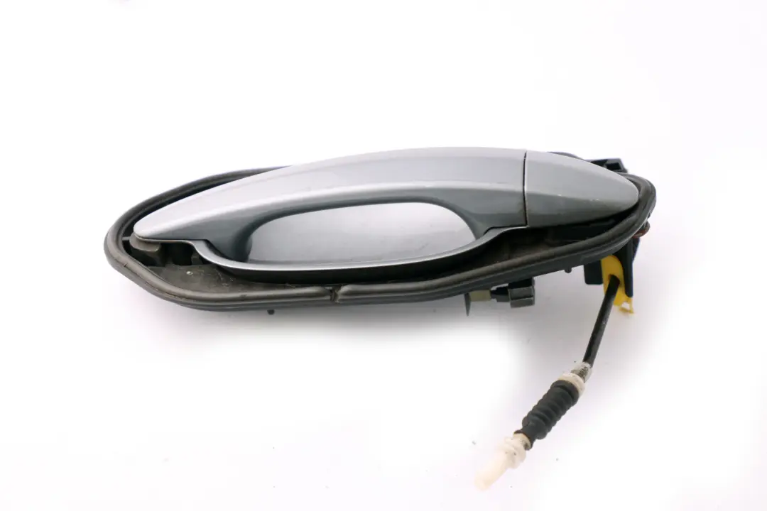 Complete Front Left Grab Handle N/S Silbergrau Grey to BMW 5 Series E60 E61 LCI with Part number 7034469 BMW 5 Series E60 E61 LCI Complete Front Left Grab Handle N/S Silbergrau Grey - SKU rhd-7034469-SBG - Part number 7034469