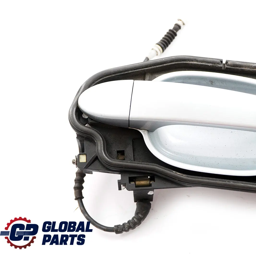 Complete Front Left Grab Handle N/S Silverstone 2 A29 to BMW 5 Series E60 E61 1 with Part number 7034469 BMW 5 Series E60 E61 1 Complete Front Left Grab Handle N/S Silverstone 2 A29 - SKU rhd-7034469-SIL1 - Part number 7034469
