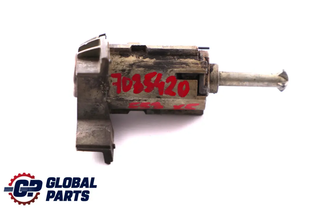 Catch Lock Cylinder Front Right O/S Handle to BMW X5 Series E53 with Part number 7035420 BMW X5 Series E53 Catch Lock Cylinder Front Right O/S Handle - SKU rhd-7035420 - Part number 7035420