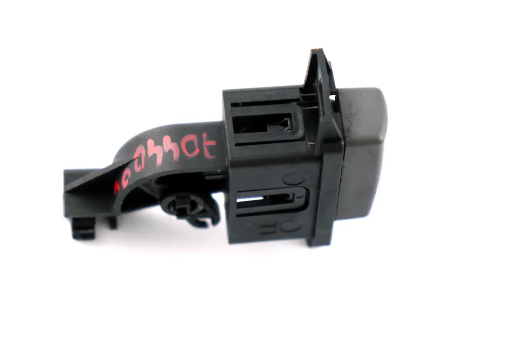 Glove Box Key Button Switch Dark Silver 7040590 to BMW 7 Series 1 E65 E66 E67 with Part number 7044004 BMW 7 Series 1 E65 E66 E67 Glove Box Key Button Switch Dark Silver 7040590 - SKU rhd-7044004-1 - Part number 7044004