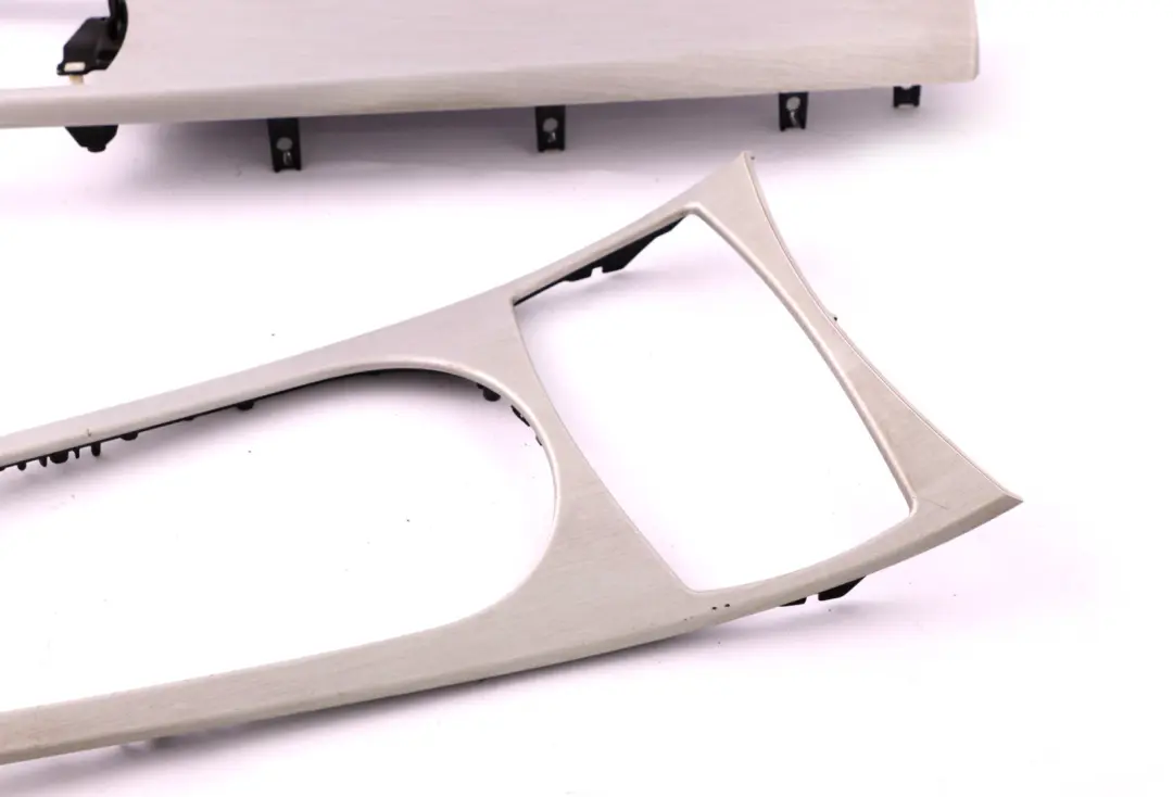 Set Interior Decor Trim Strip Cover Dash Panel Aluminium to BMW Z4 Series 1 E85 with Part number 7044312 BMW Z4 Series 1 E85 Set Interior Decor Trim Strip Cover Dash Panel Aluminium - SKU rhd-7044312-1 - Part number 7044312