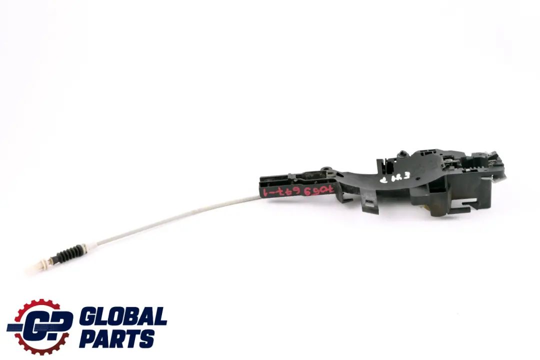 Carrier Outside Front Right Door Grab Handle Bracket O/S to BMW 1 Series 1 E81 E87 with Part number 7059677 BMW 1 Series 1 E81 E87 Carrier Outside Front Right Door Grab Handle Bracket O/S - SKU rhd-7059677-1 - Part number 7059677