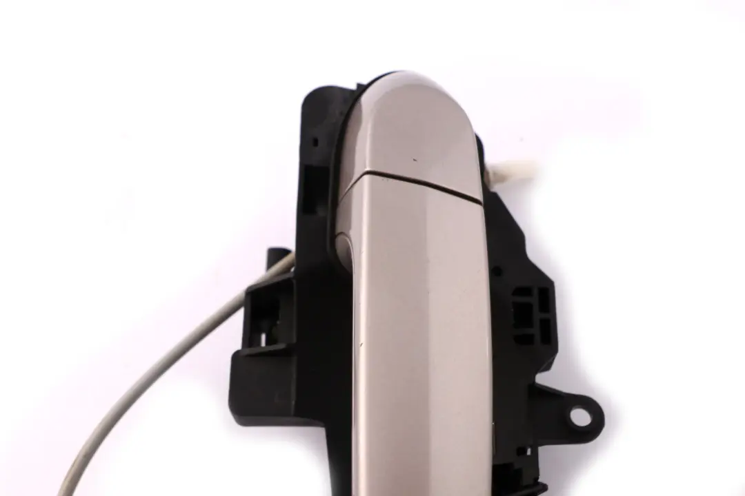 Front Left Door Grab Handle N/S Kaschmirsilber Silver to BMW 1 Series 1 E81 E87 with Part number 7059677 BMW 1 Series 1 E81 E87 Front Left Door Grab Handle N/S Kaschmirsilber Silver - SKU rhd-7059677-KAS1 - Part number 7059677