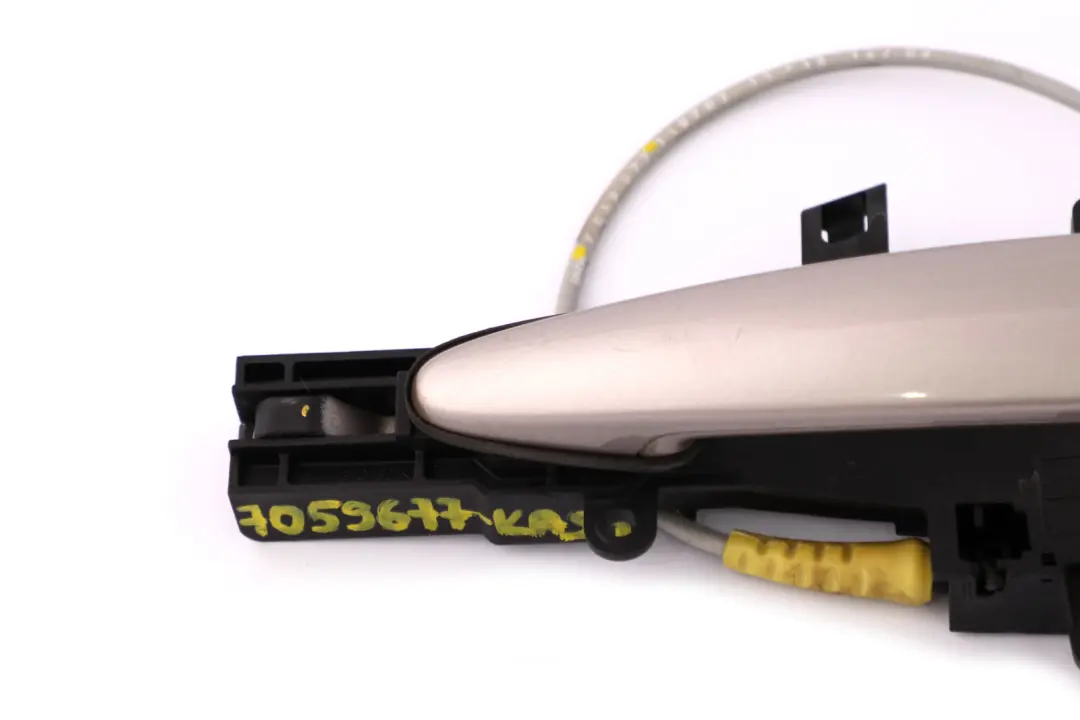 BMW 1 Series 1 E81 E87 Front Left Door Grab Handle N/S Kaschmirsilber Silver - SKU rhd-7059677-KAS1 - Part number 7059677
