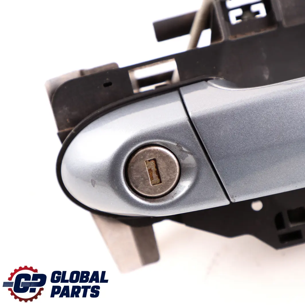 Front Right Door Grab Handle O/S Quarzblau Quartz Blue A18 to BMW 1 Series E81 E87 with Part number 7059677 BMW 1 Series E81 E87 Front Right Door Grab Handle O/S Quarzblau Quartz Blue A18 - SKU rhd-7059677-QB - Part number 7059677
