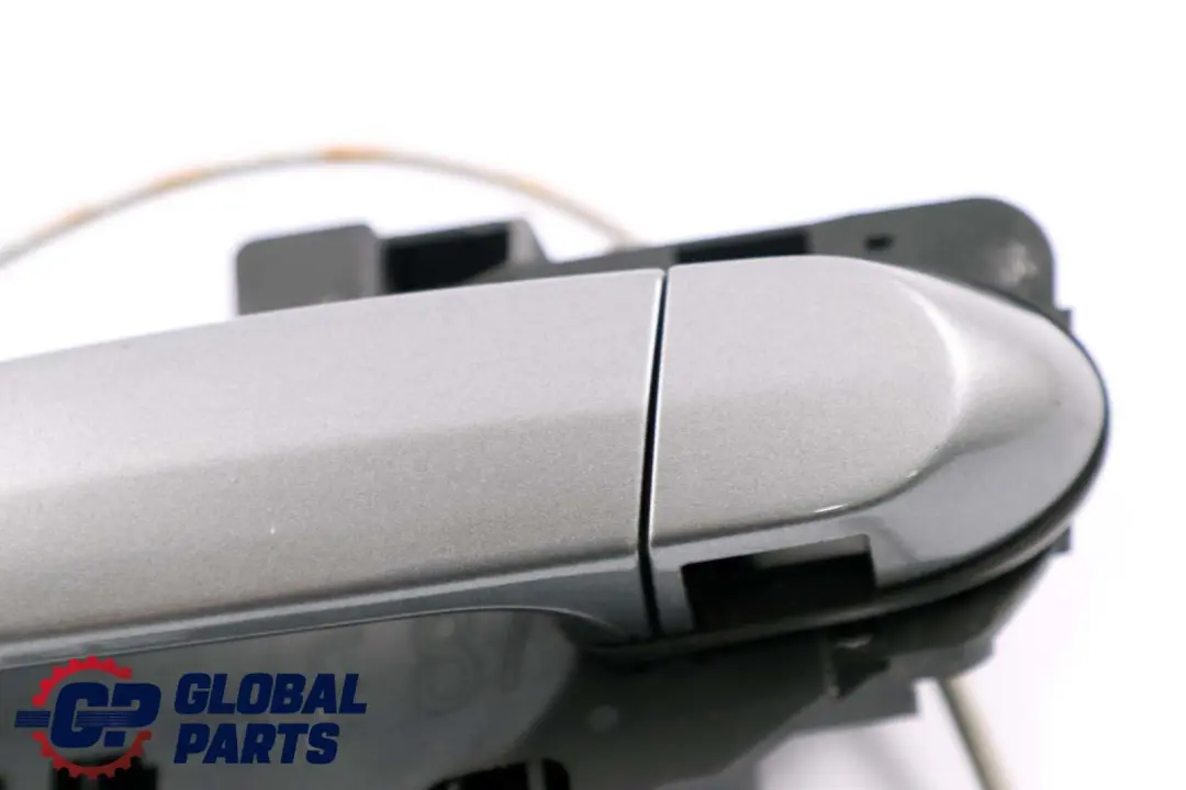Complete Front Left N/S Grab Handle Spacegrau Metallic to BMW 1 Series E81 E87 with Part number 7059677 BMW 1 Series E81 E87 Complete Front Left N/S Grab Handle Spacegrau Metallic - SKU rhd-7059677-SCG3 - Part number 7059677