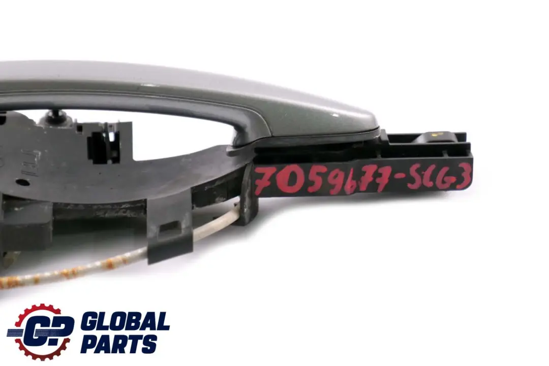 Complete Front Left N/S Grab Handle Spacegrau Metallic to BMW 1 Series E81 E87 with Part number 7059677 BMW 1 Series E81 E87 Complete Front Left N/S Grab Handle Spacegrau Metallic - SKU rhd-7059677-SCG3 - Part number 7059677